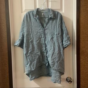 Free People Blue Short Sleeve High-Low Hem Button Up Shirt L